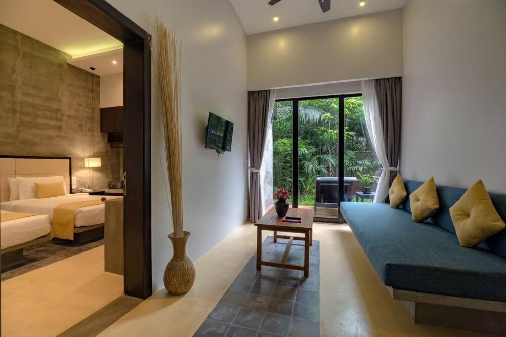 Grange Hotel Siem Reap Buitenkant foto