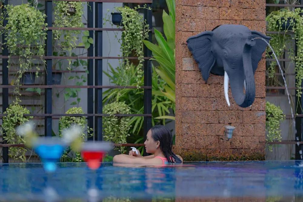Grange Hotel Siem Reap Buitenkant foto