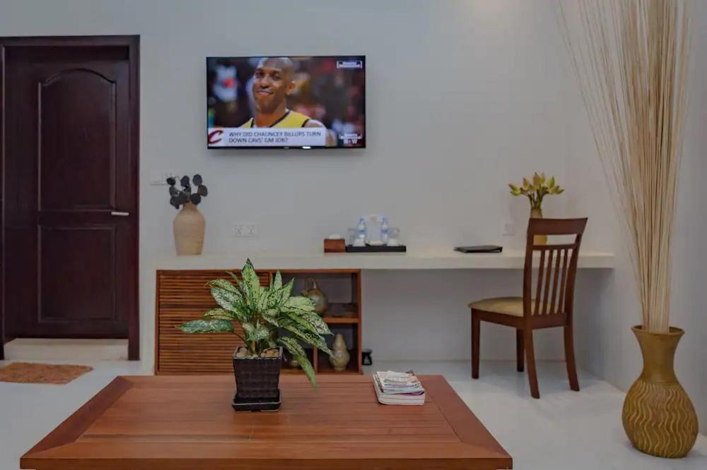 Grange Hotel Siem Reap Buitenkant foto