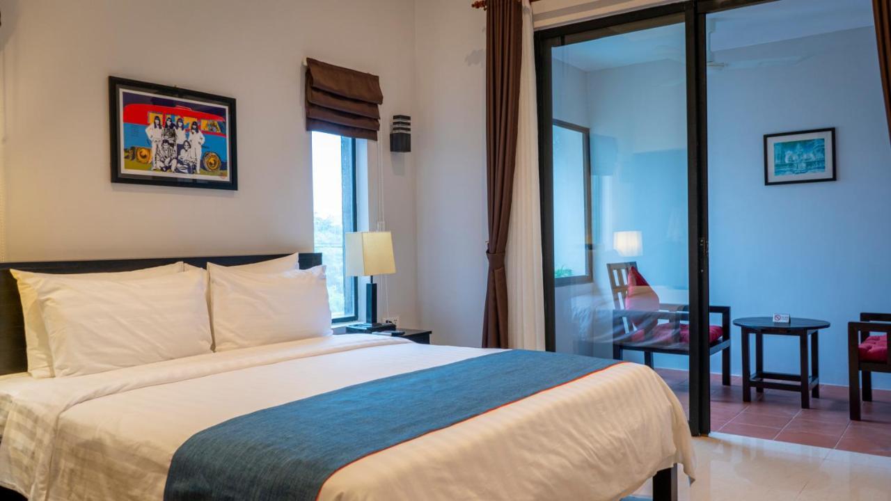 Grange Hotel Siem Reap Buitenkant foto