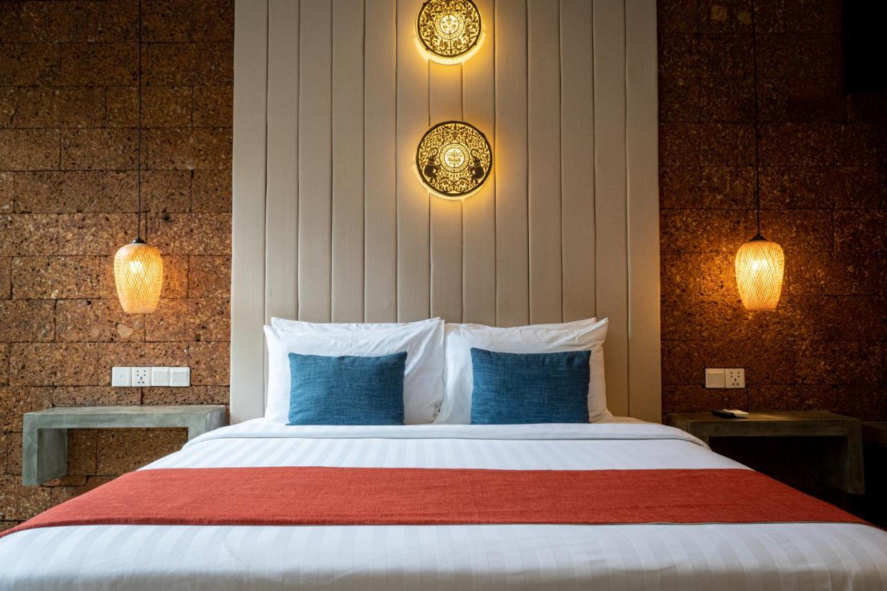 Grange Hotel Siem Reap Buitenkant foto