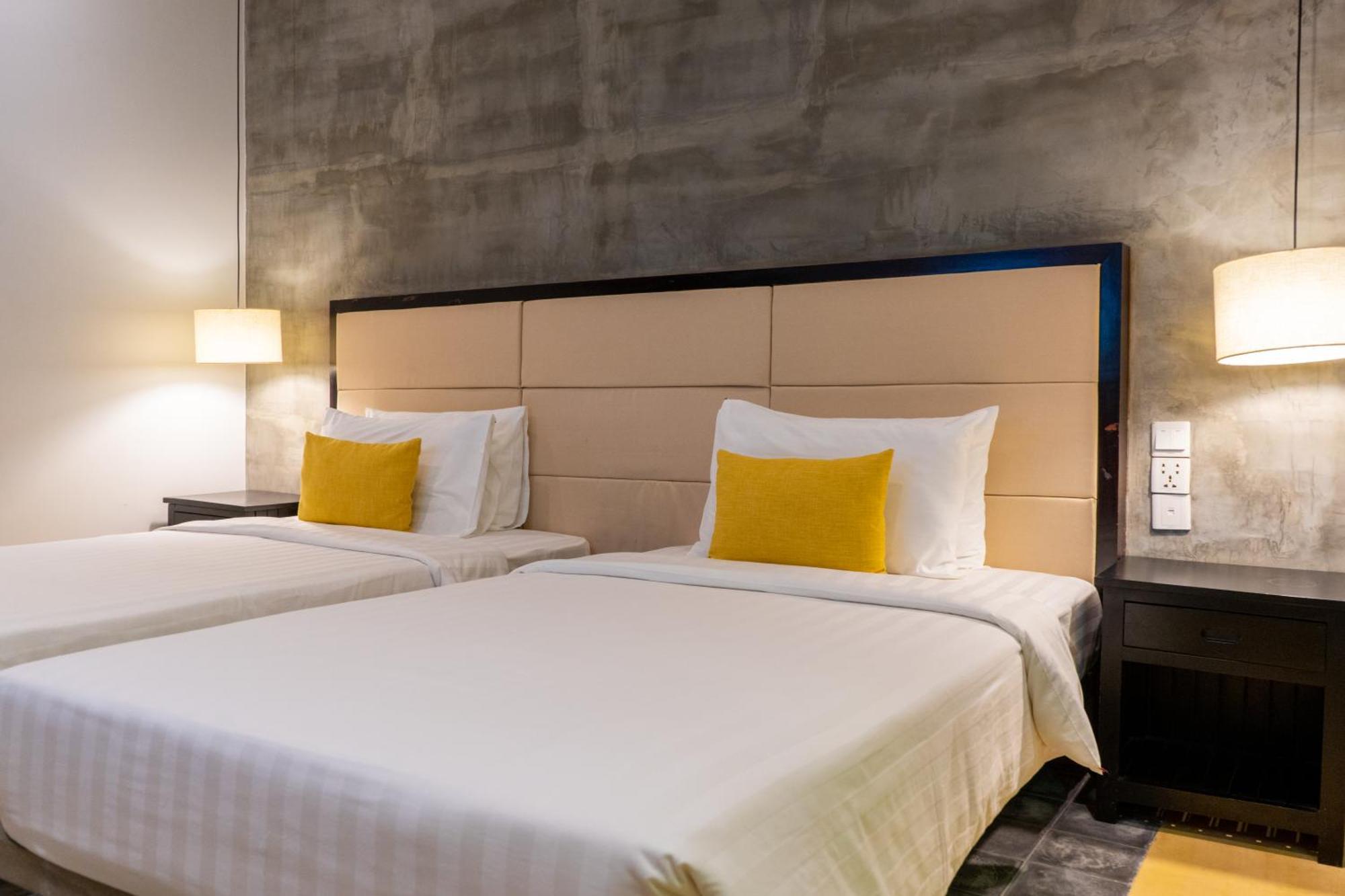 Grange Hotel Siem Reap Buitenkant foto