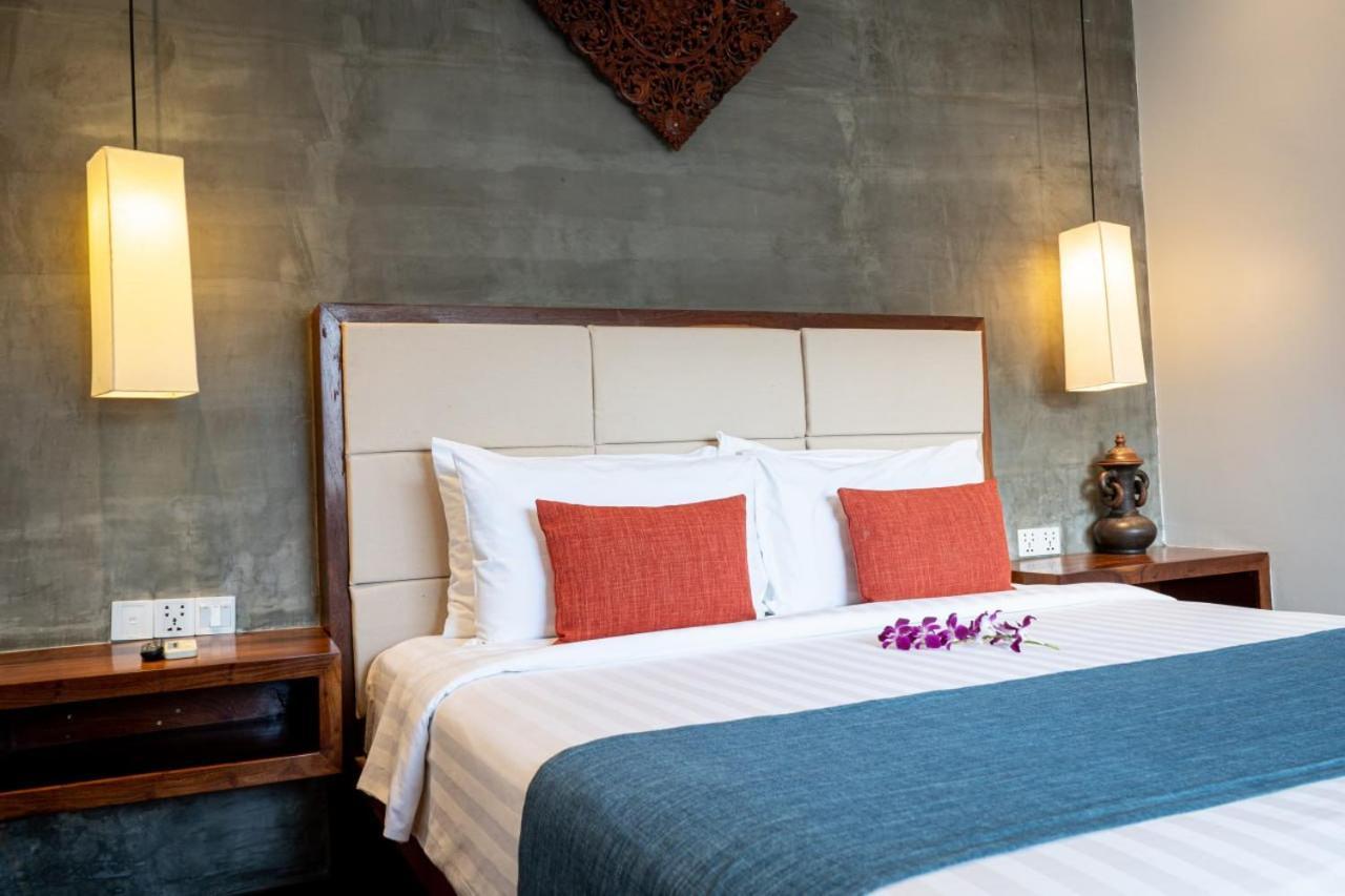 Grange Hotel Siem Reap Buitenkant foto